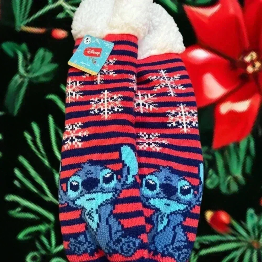Stitch fuzzy socks